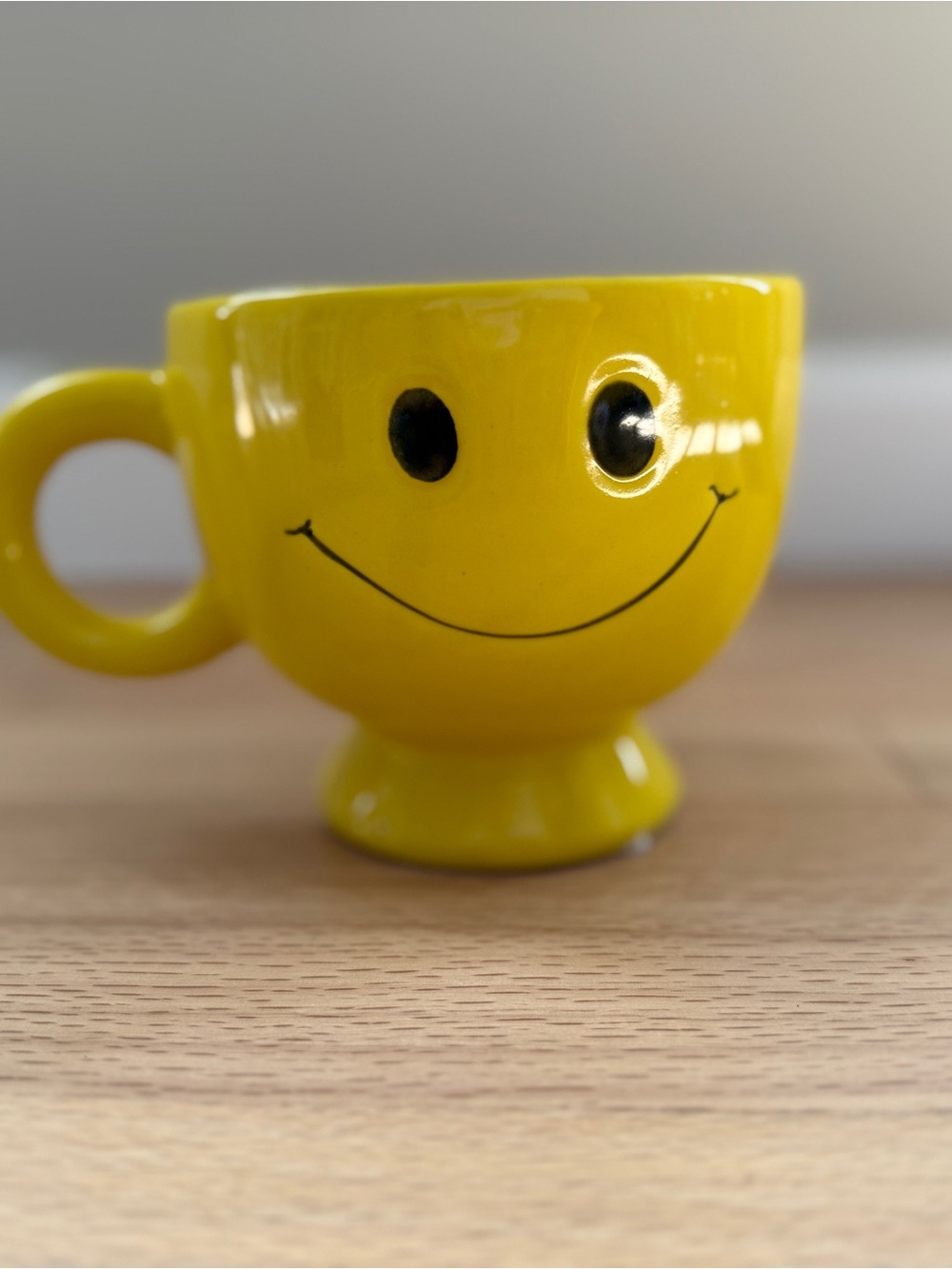 Yellow Smiley Ceramic Mug with Handle - Cheerful Coffee Cup